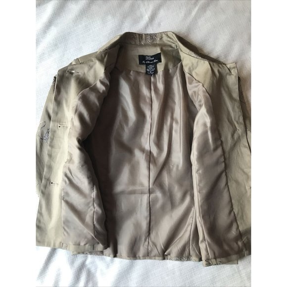 Trenz, Women’s Beige Jacket, Wooden Button Up, Floral Embroidered, Size S - Picture 4 of 7